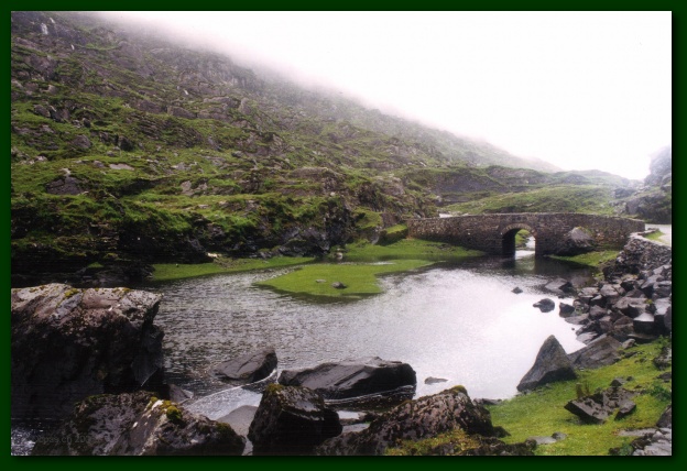 http://dopas.ch/gallery2/d/1612-2/07_A_20rainy_20day_20in_20the_20middle_20of_20Ireland.jpg