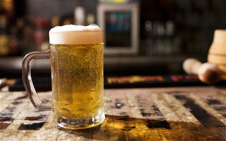 http://i.telegraph.co.uk/multimedia/archive/02107/beer_2107364c.jpg
